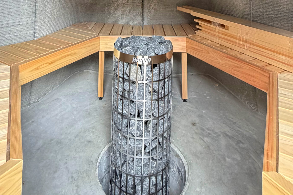 サウナストーブ