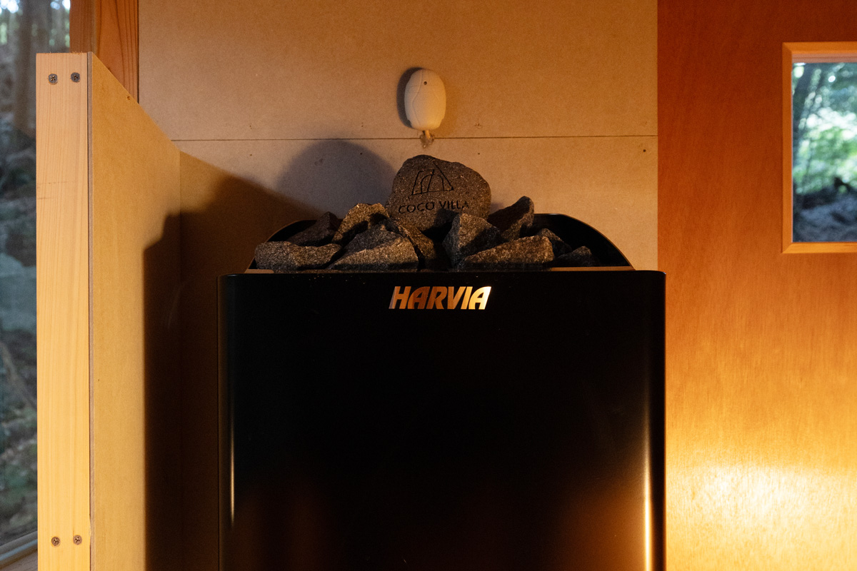 サウナストーブ