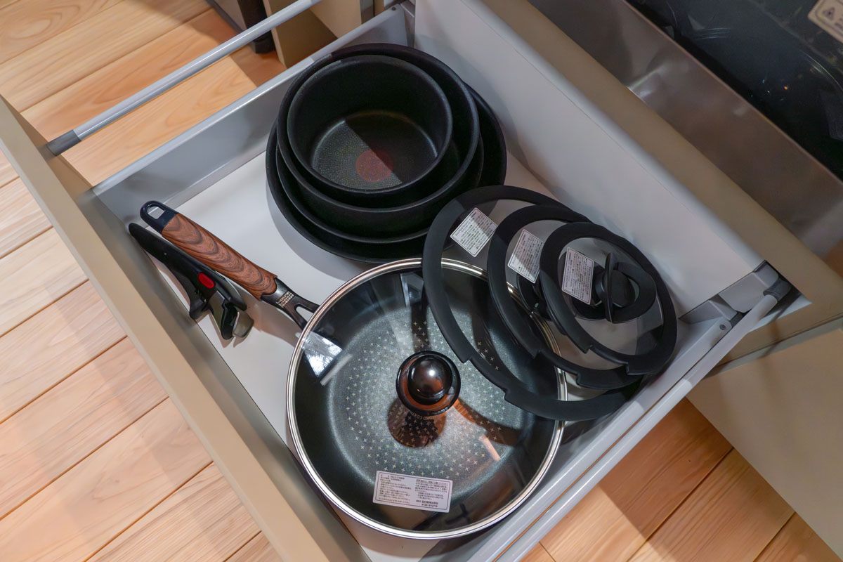 鍋・フライパンなど