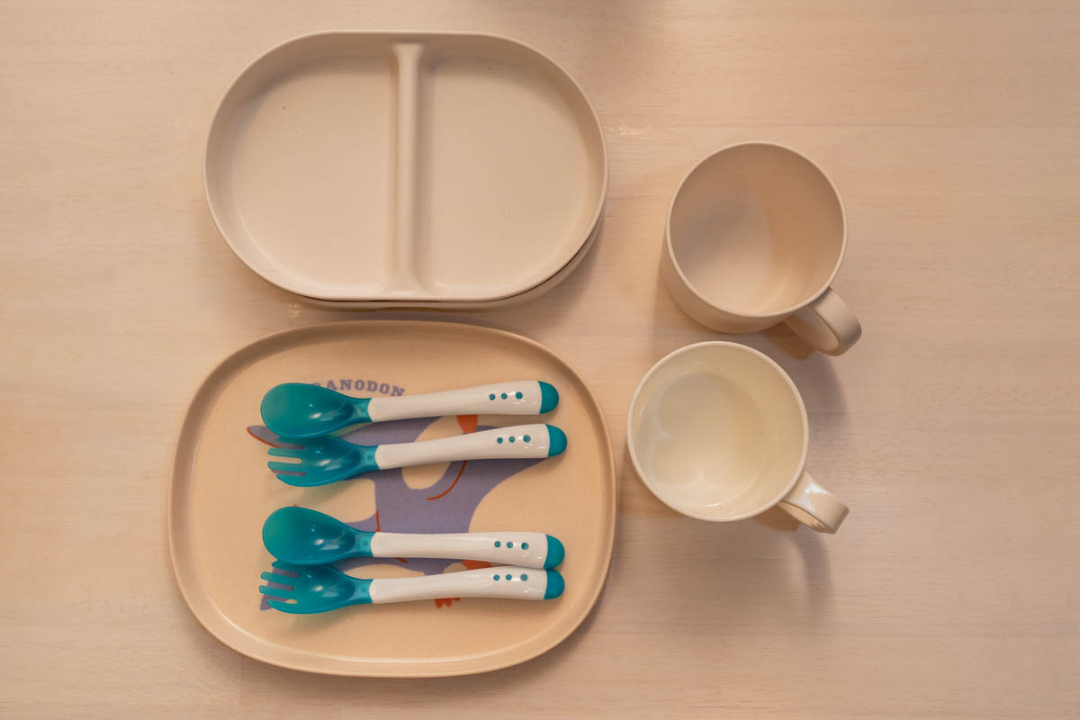 お子様用食器